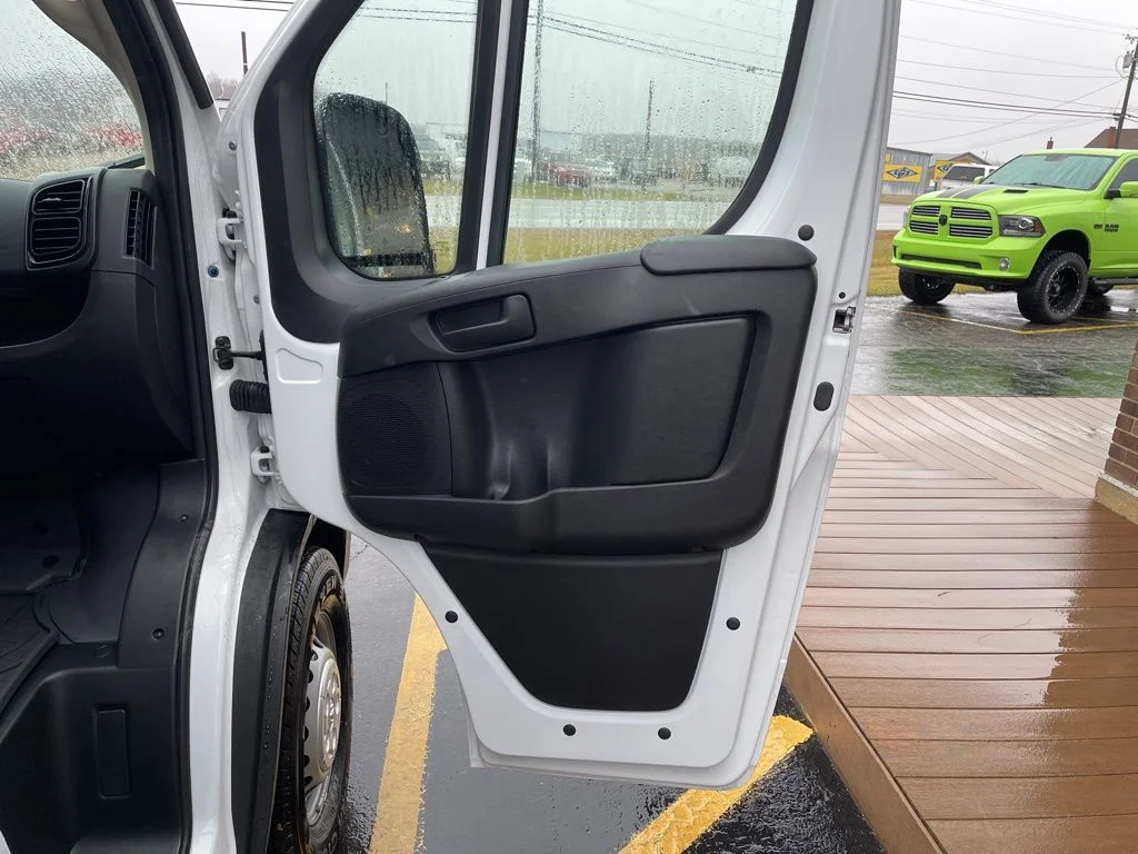 New 2025 Bright White Clear-Coat Exterior Paint RAM High Roof image 8