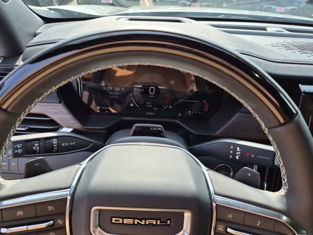2026 GMC Acadia Denali - Photo 22