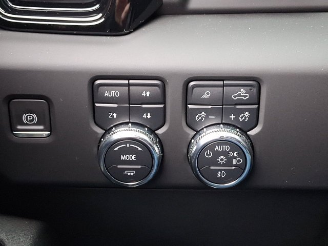 Used 2023 Blue GMC AT4 image 24