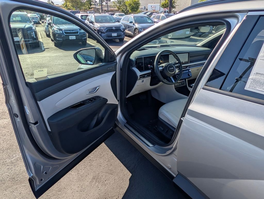2025 Hyundai Tucson Limited - Photo 38
