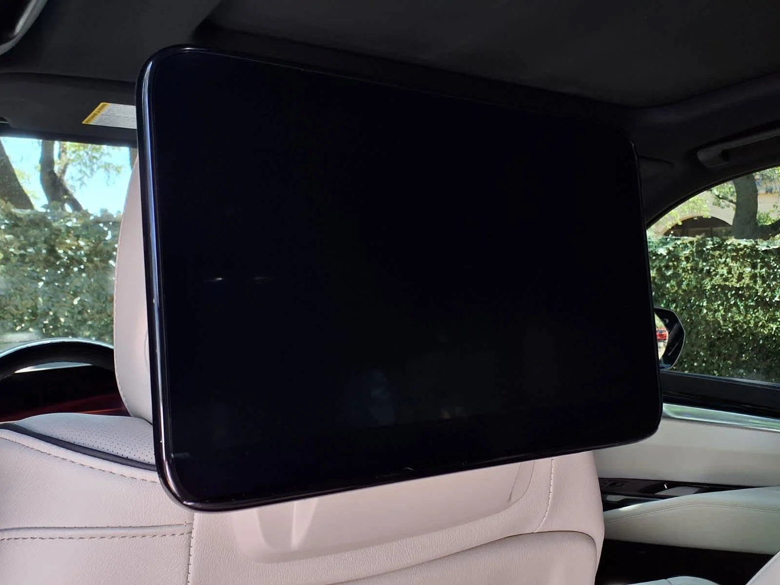 2026 Cadillac Escalade ESV Sport - Photo 17