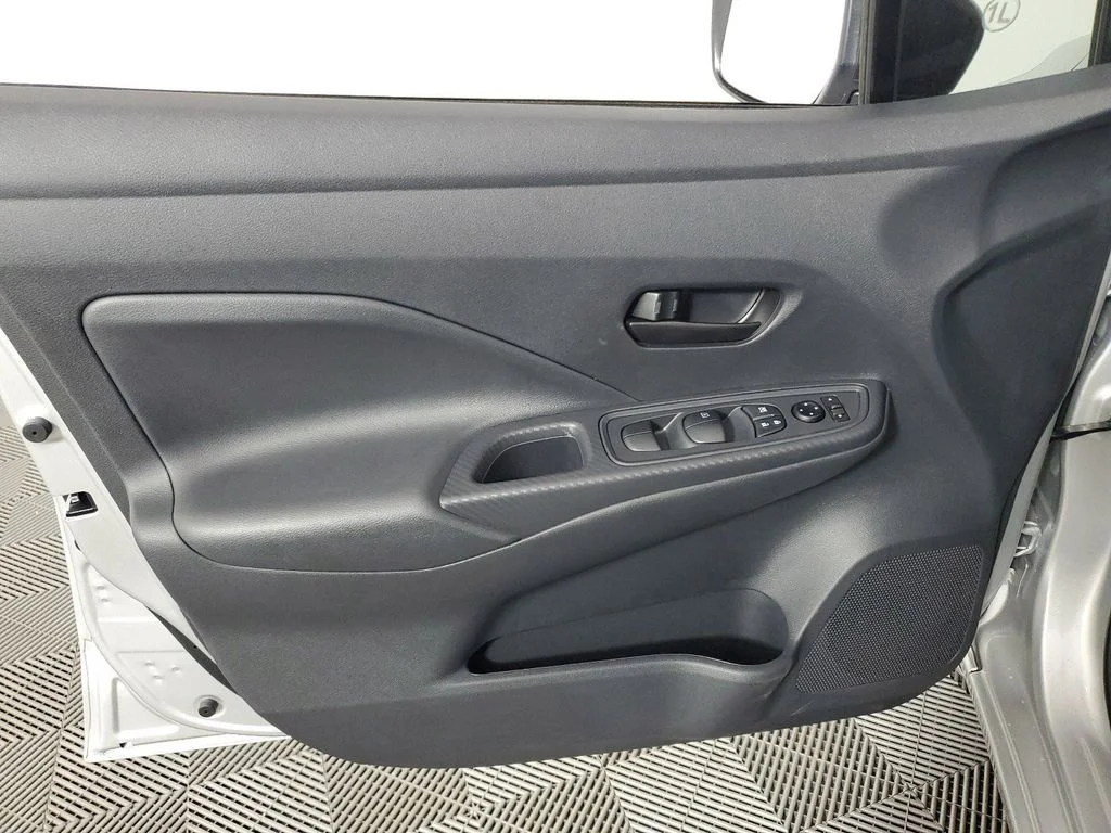 2025 Nissan Versa Sedan S - Photo 17