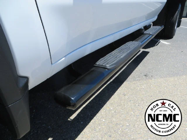 Used 2025 White Chevrolet Work Truck image 11