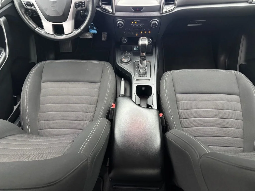 Used 2019 Silver Ford XLT image 33