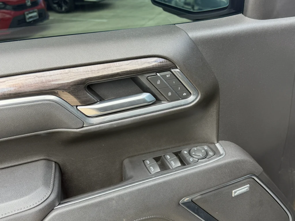 Used 2025 Black Chevrolet LTZ image 22