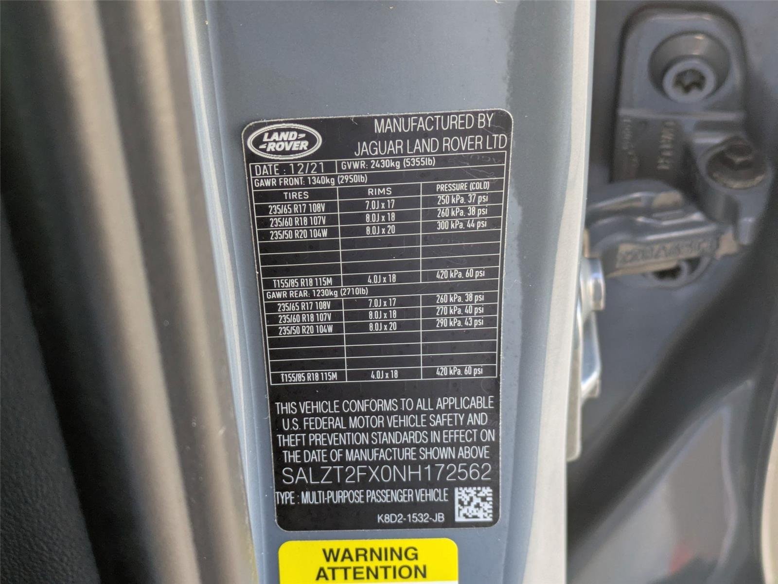 Used 2022 Nolita Grey Metallic Land Rover R-Dynamic S image 39