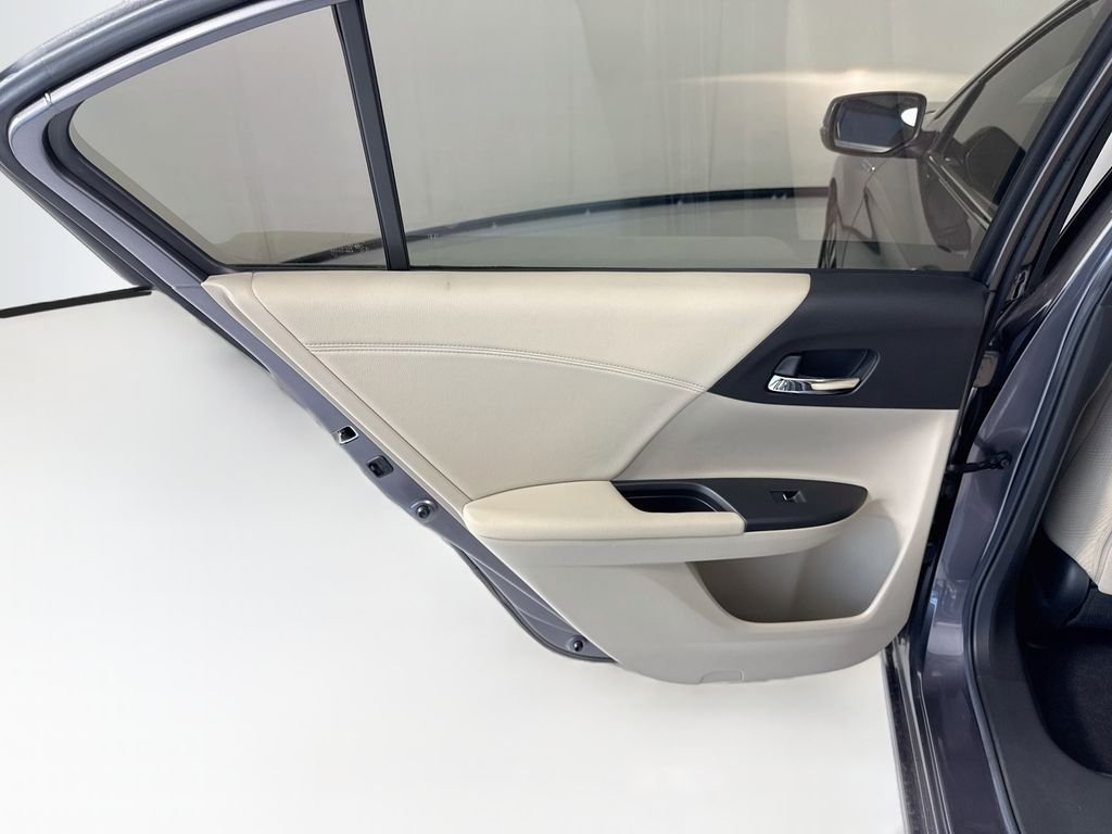 2017 Honda Accord Hybrid - Photo 26