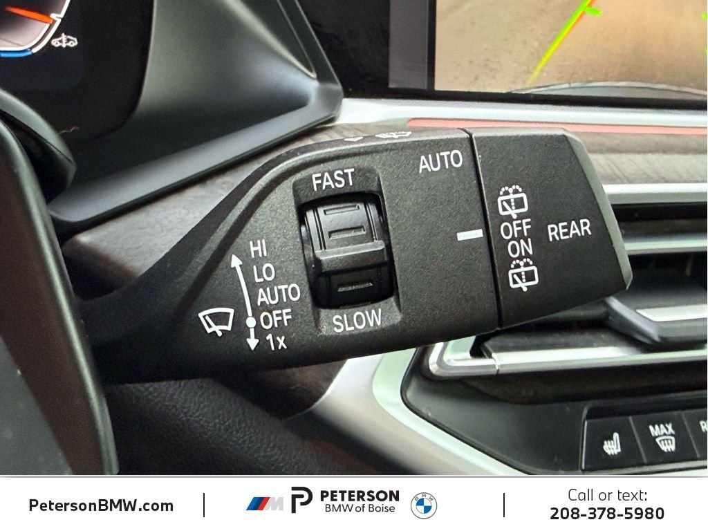 Used 2023 Black Sapphire Metallic BMW xDrive40i image 33