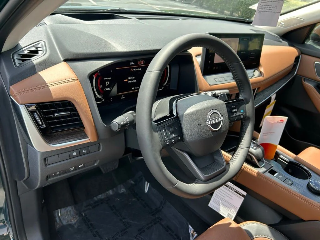 New 2026 Black Nissan Platinum image 23
