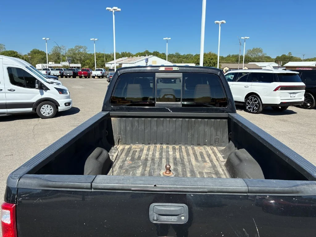 Used 2012 Tuxedo Black Metallic Ford Lariat image 4