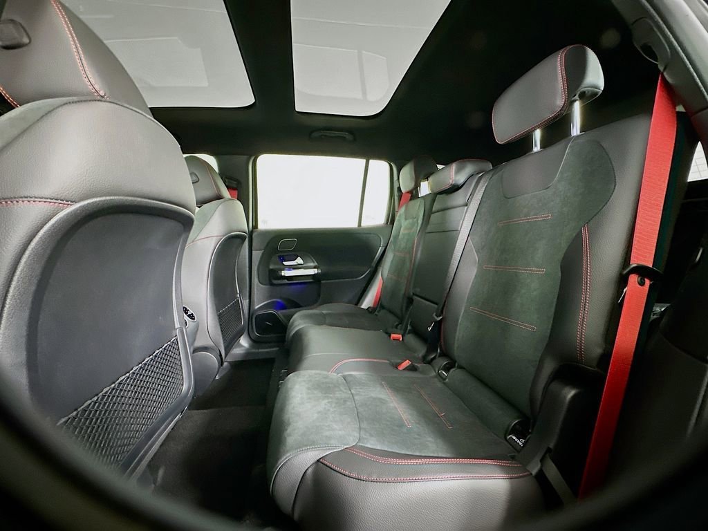 2026 Mercedes-Benz GLB AMG GLB 35 - Photo 57