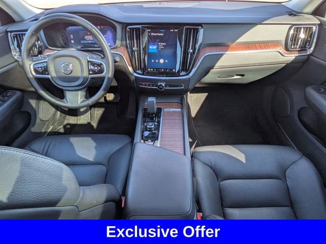 2025 Volvo V60 Cross Country Plus - Photo 24