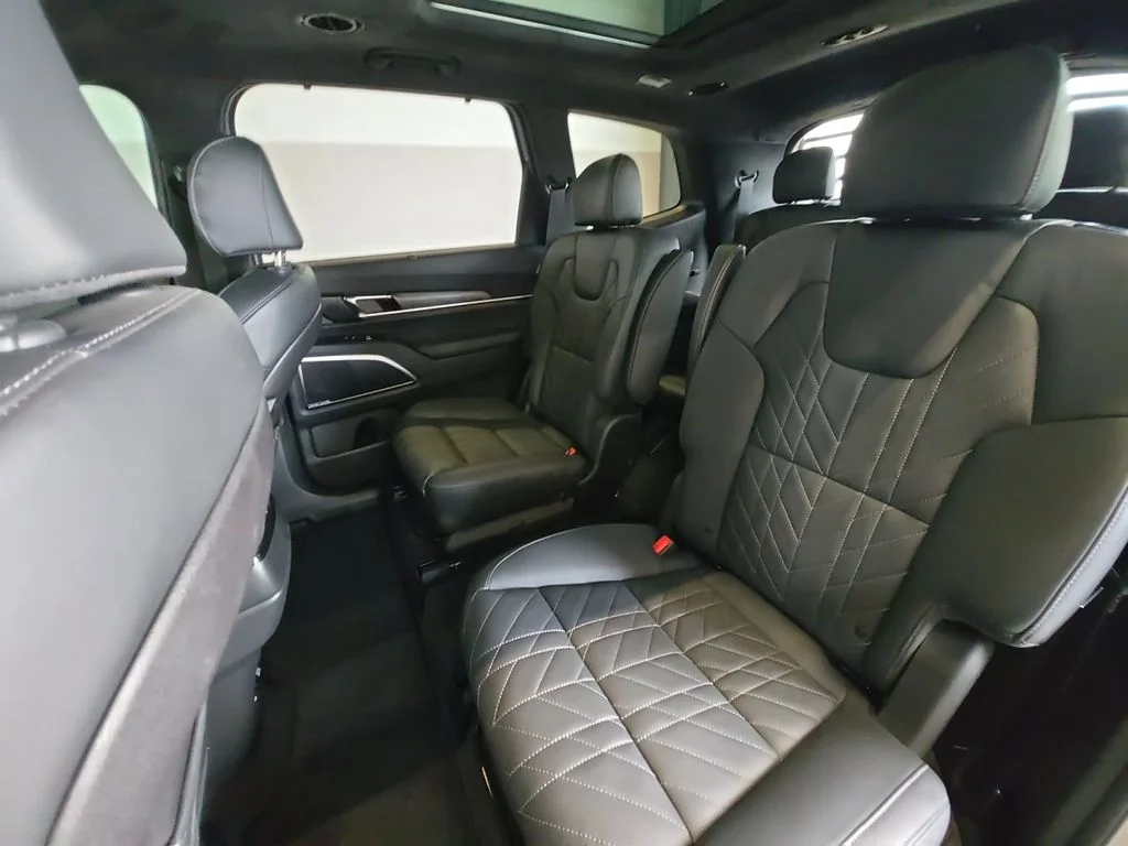 Used 2025 Gray Kia SX-Prestige X-Line image 22