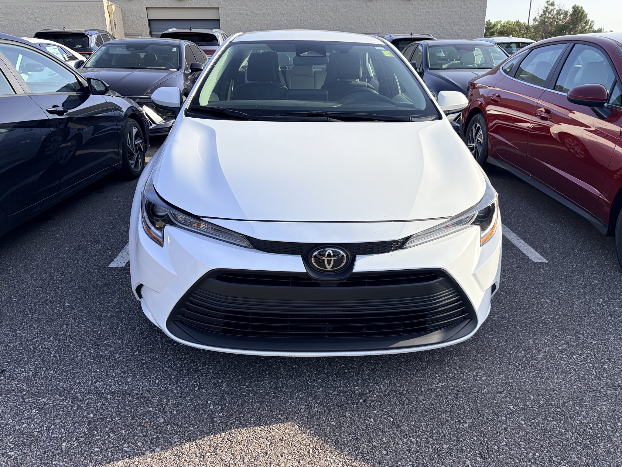Used 2025 Ice Cap Toyota LE image 8