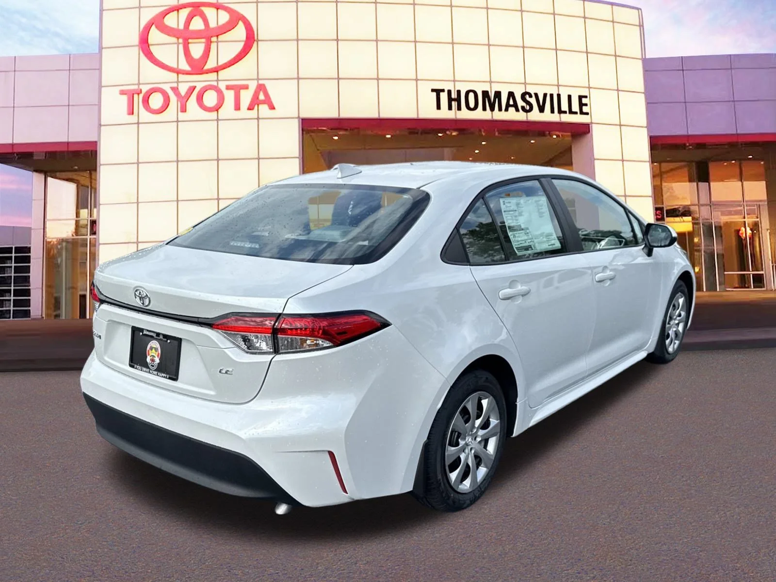 Used 2025  Toyota  image 5