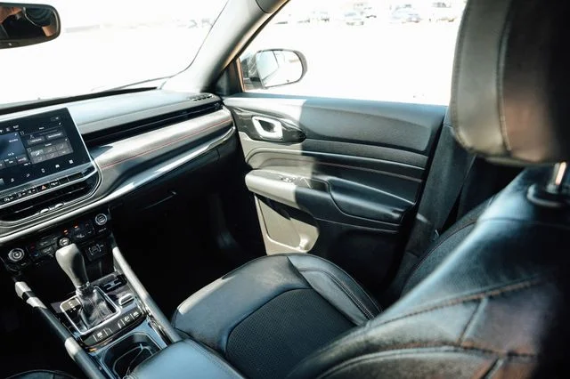 2025 Jeep Compass Trailhawk - Photo 9