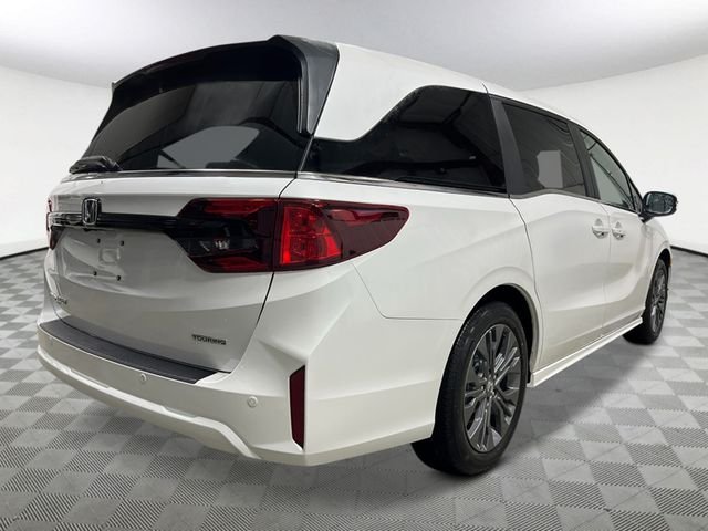 New 2026 Platinum White Pearl Honda Touring image 5