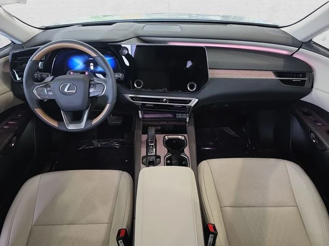 New 2026 Eminent White Pearl Lexus PREMIUM PLUS image 9