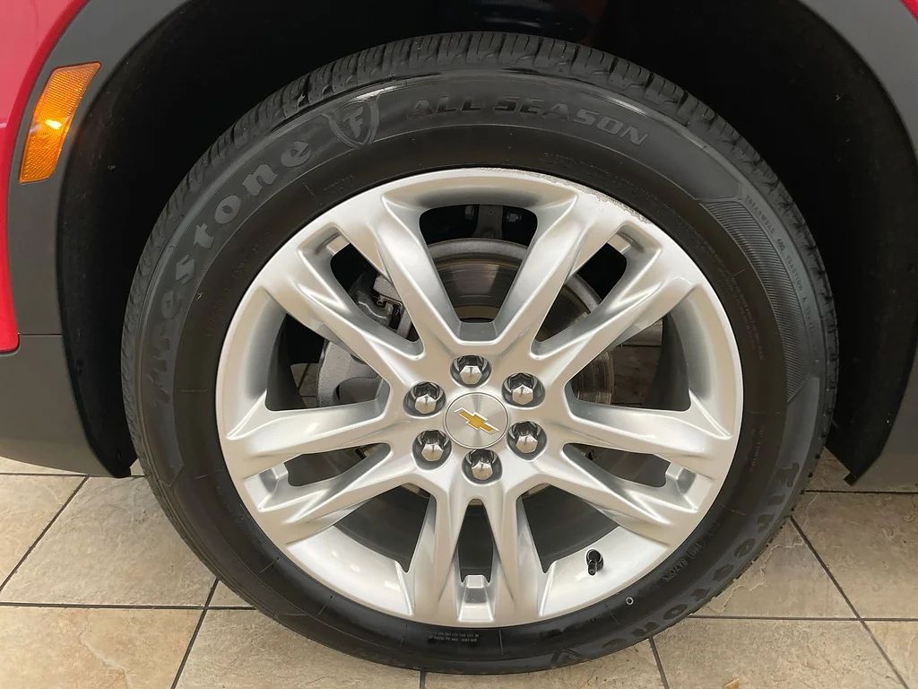 Used 2020 RED Chevrolet LT image 32
