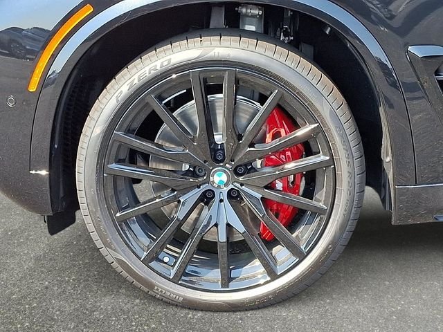 New 2026 Black Sapphire Metallic BMW M60i image 8