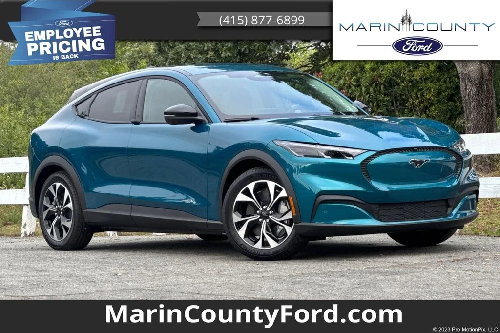 2026 Ford Mustang-Mach-e Select's photo
