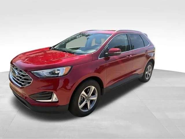 Used 2020 Red Ford SEL image 9