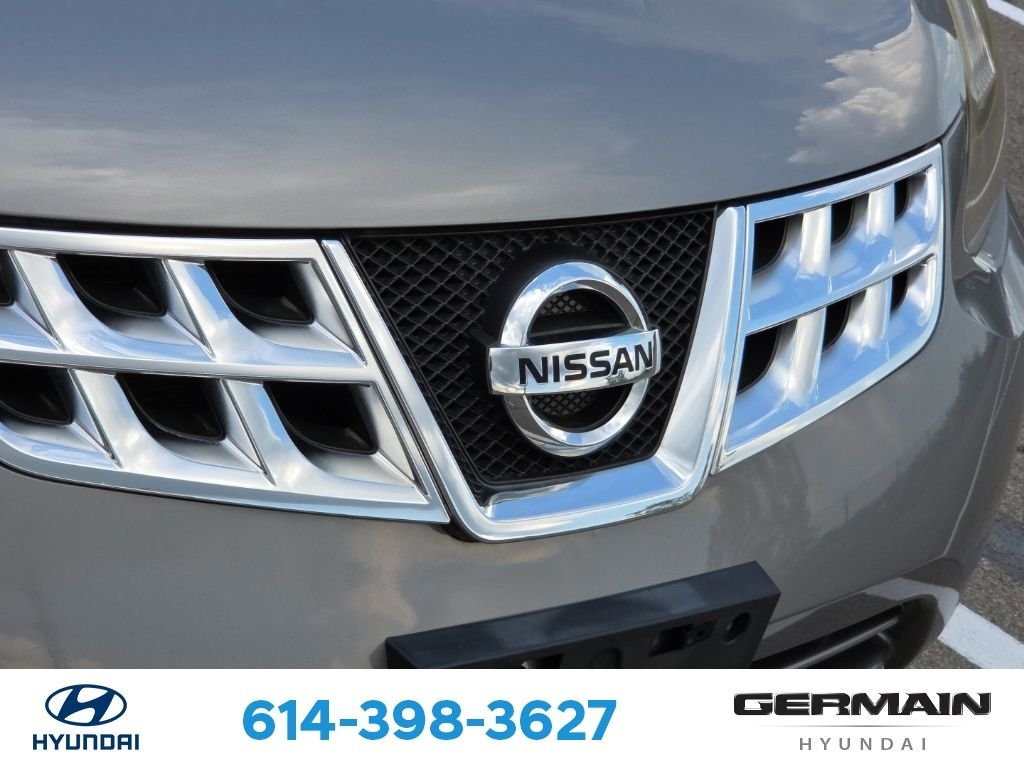 Used 2015 Gray Nissan S image 15
