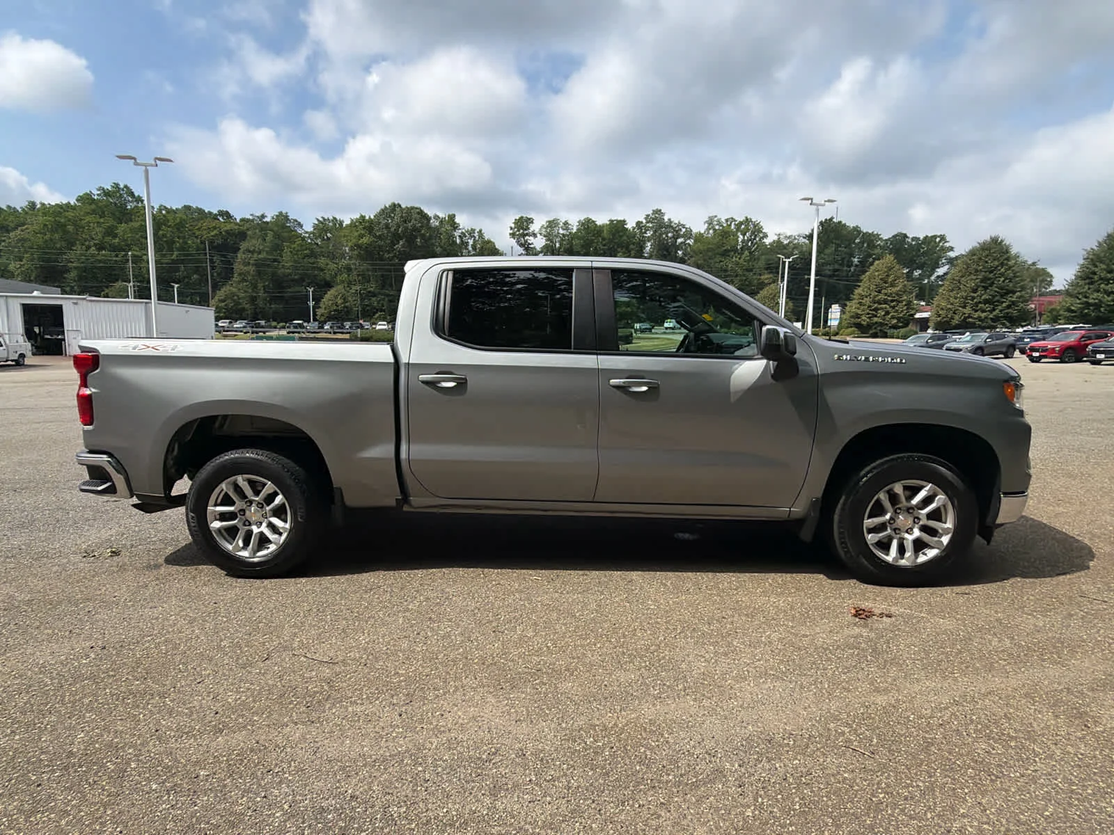 Used 2023 Sterling Gray Metallic Chevrolet LT image 5