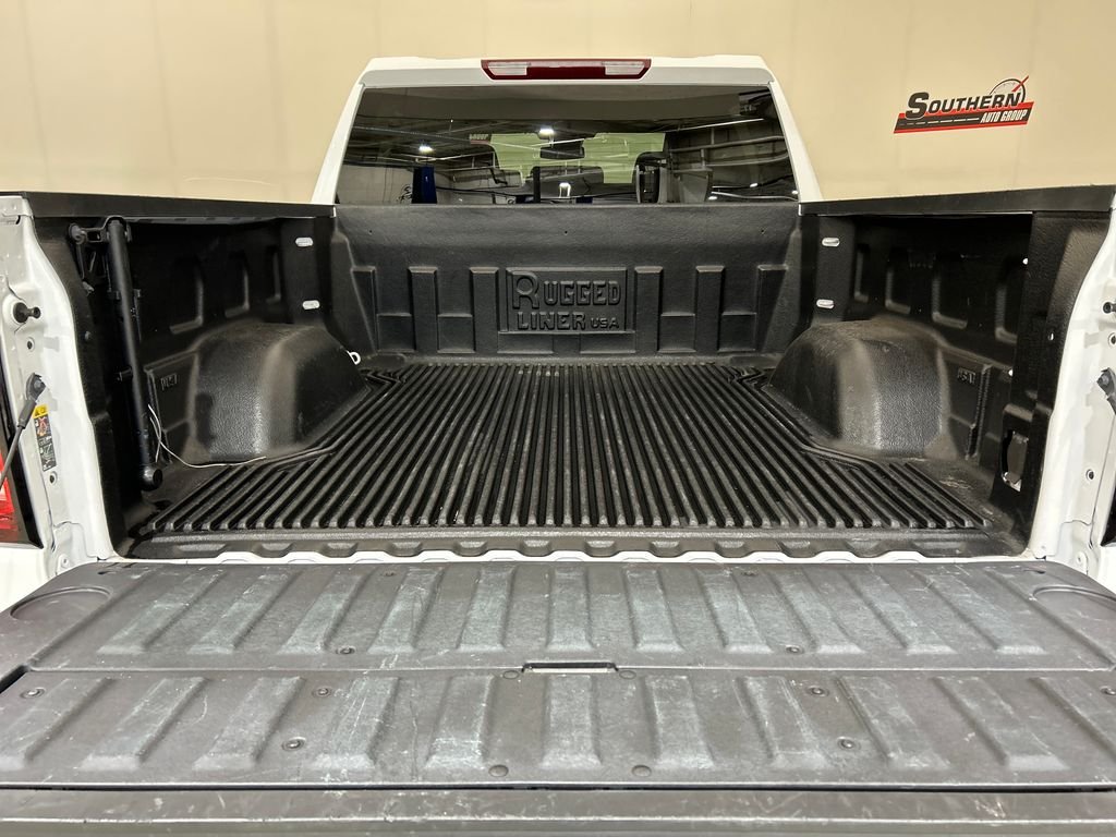 Used 2025 White GMC SLT image 5