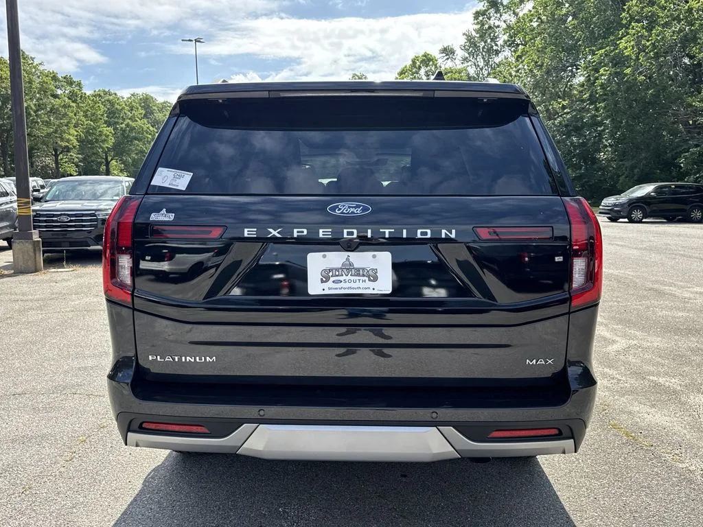 New 2026 Gray Ford Platinum image 6