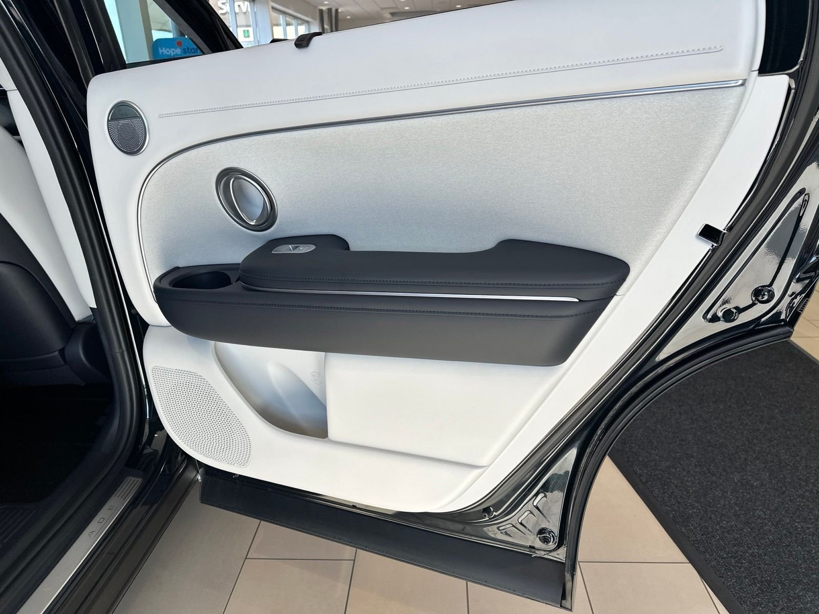 New 2027  Hyundai Calligraphy AWD image 34