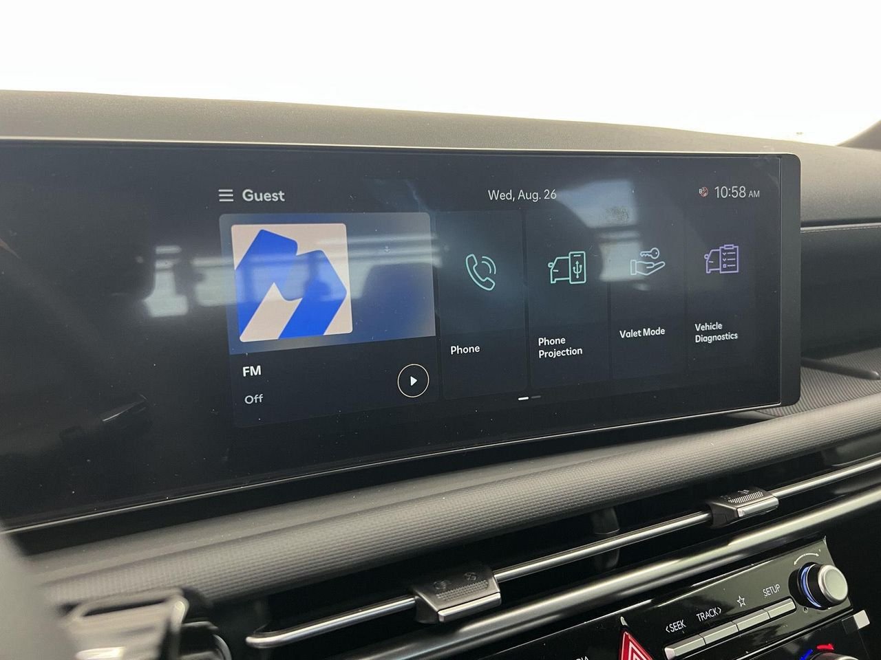 New 2026 Atlas White Hyundai SEL Activity AWD image 17