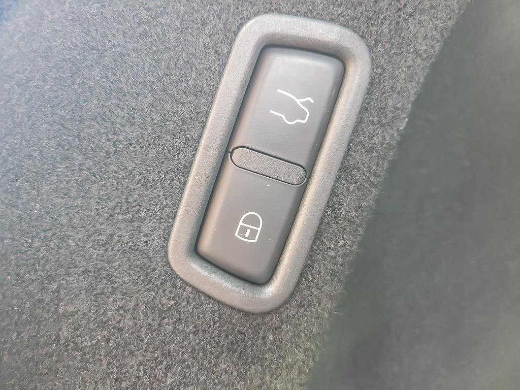 2022 MASERATI LEVANTE - Image 20