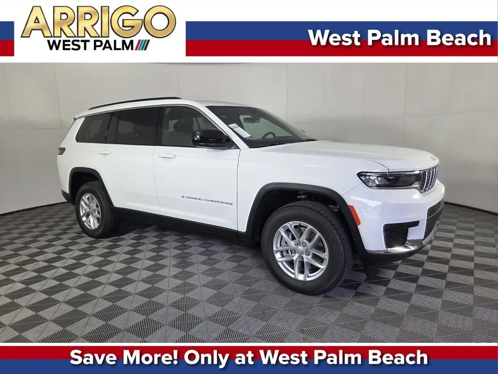 New 2026 Bright White Clear-Coat Exterior Paint Jeep Laredo X image 1