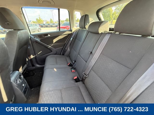 Used 2012 White Volkswagen S image 16