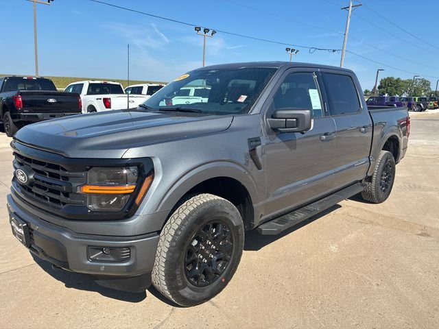 New 2026 Gray Ford XLT image 9