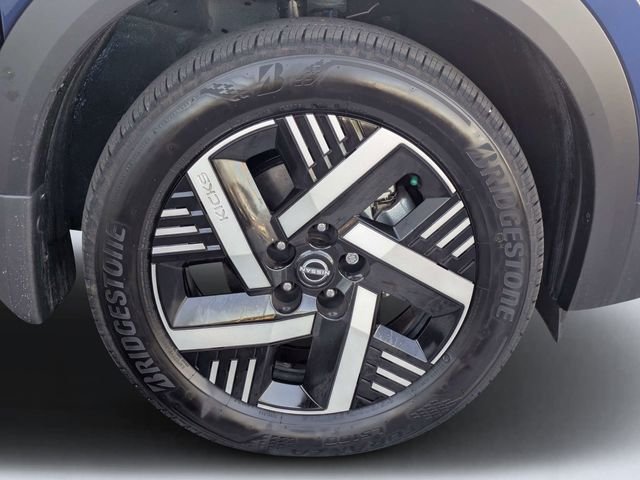 Used 2026 Blue Nissan SV image 11