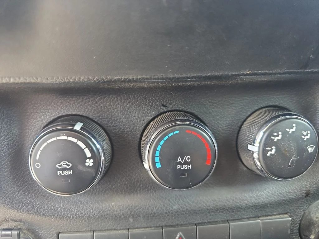 Used 2013 Red Jeep Sport image 17