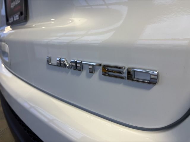 Certified Used 2022 White Jeep Limited image 12