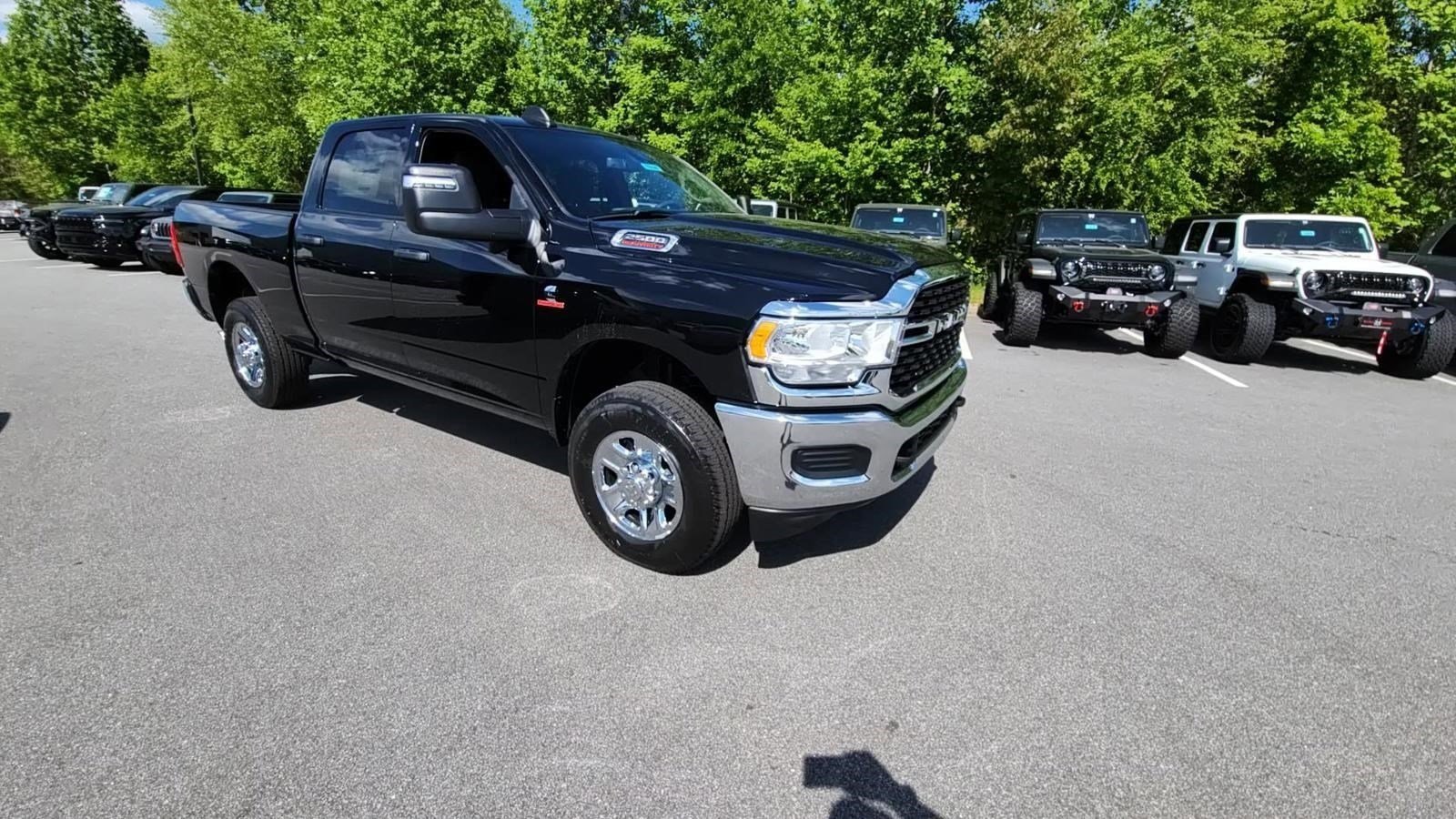 2024 Ram 2500 Tradesman photo 3