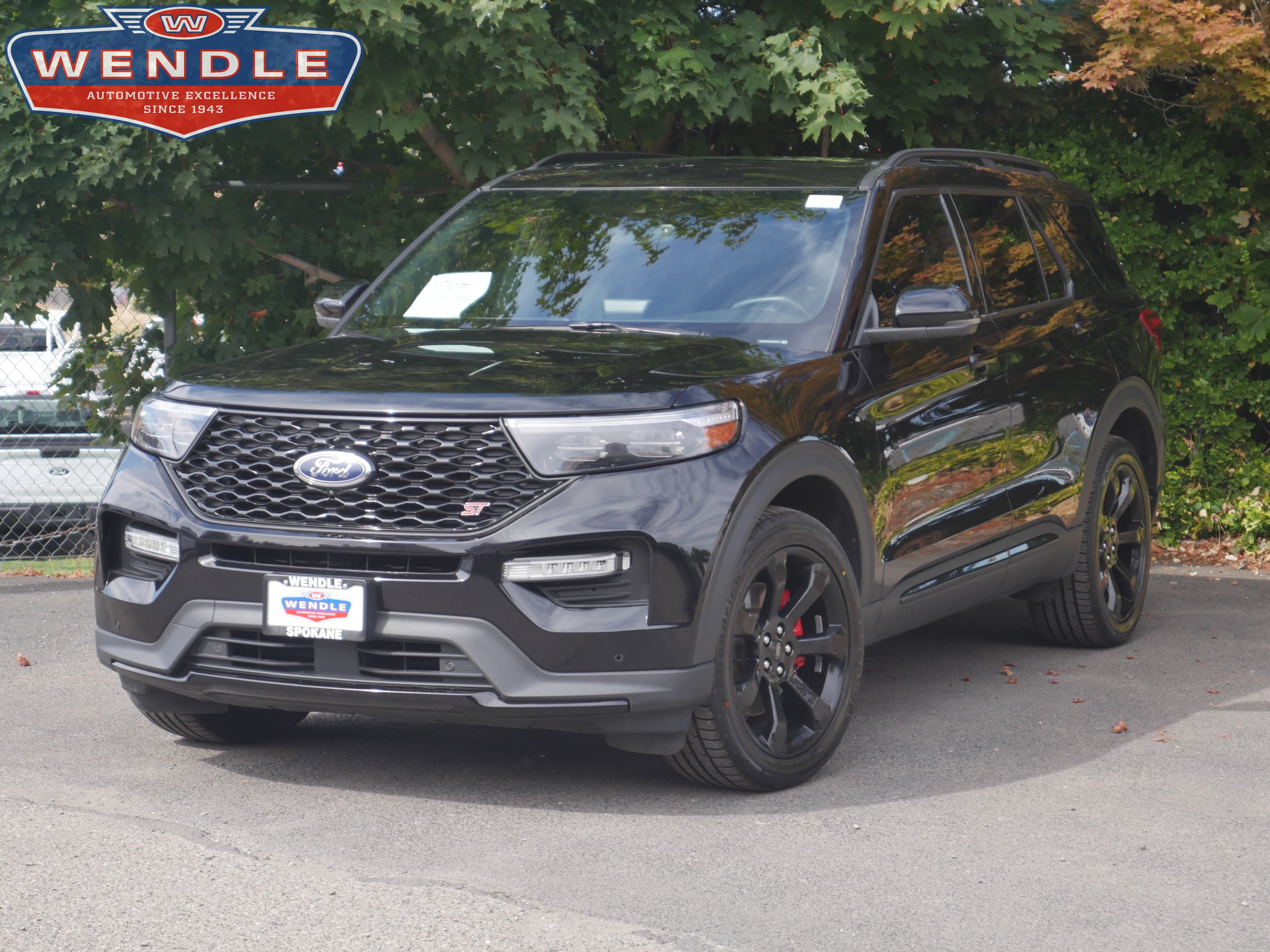 Used 2023 Agate Black Metallic Ford ST image 1