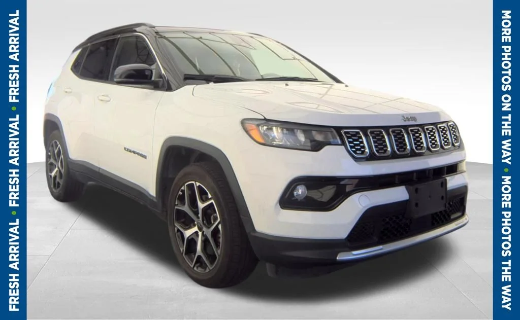 Used 2025 White Jeep Limited image 1