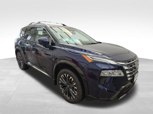 2026 Nissan Rogue Platinum photo 3