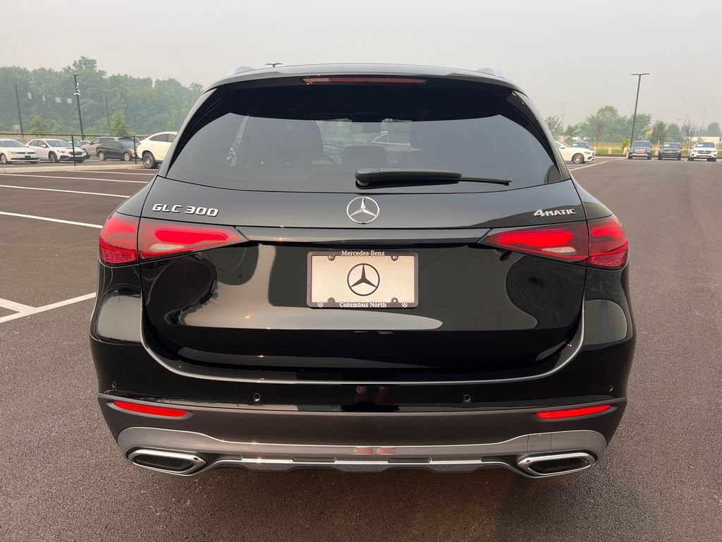 New 2026 Black Mercedes-Benz GLC 300 image 41