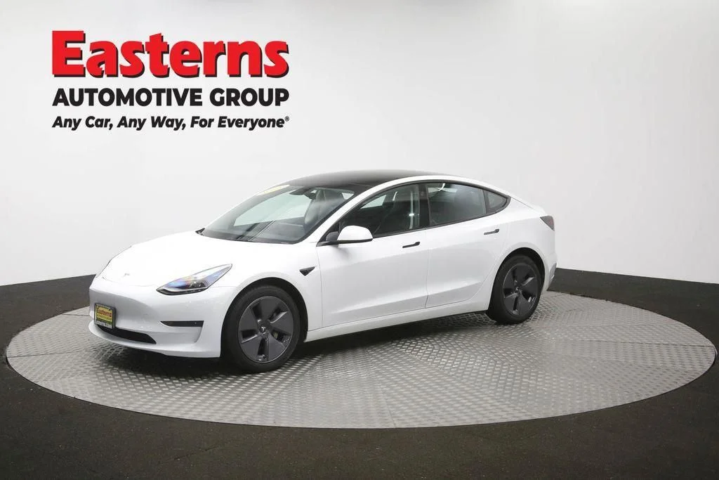 Used 2023 White Tesla Base image 43