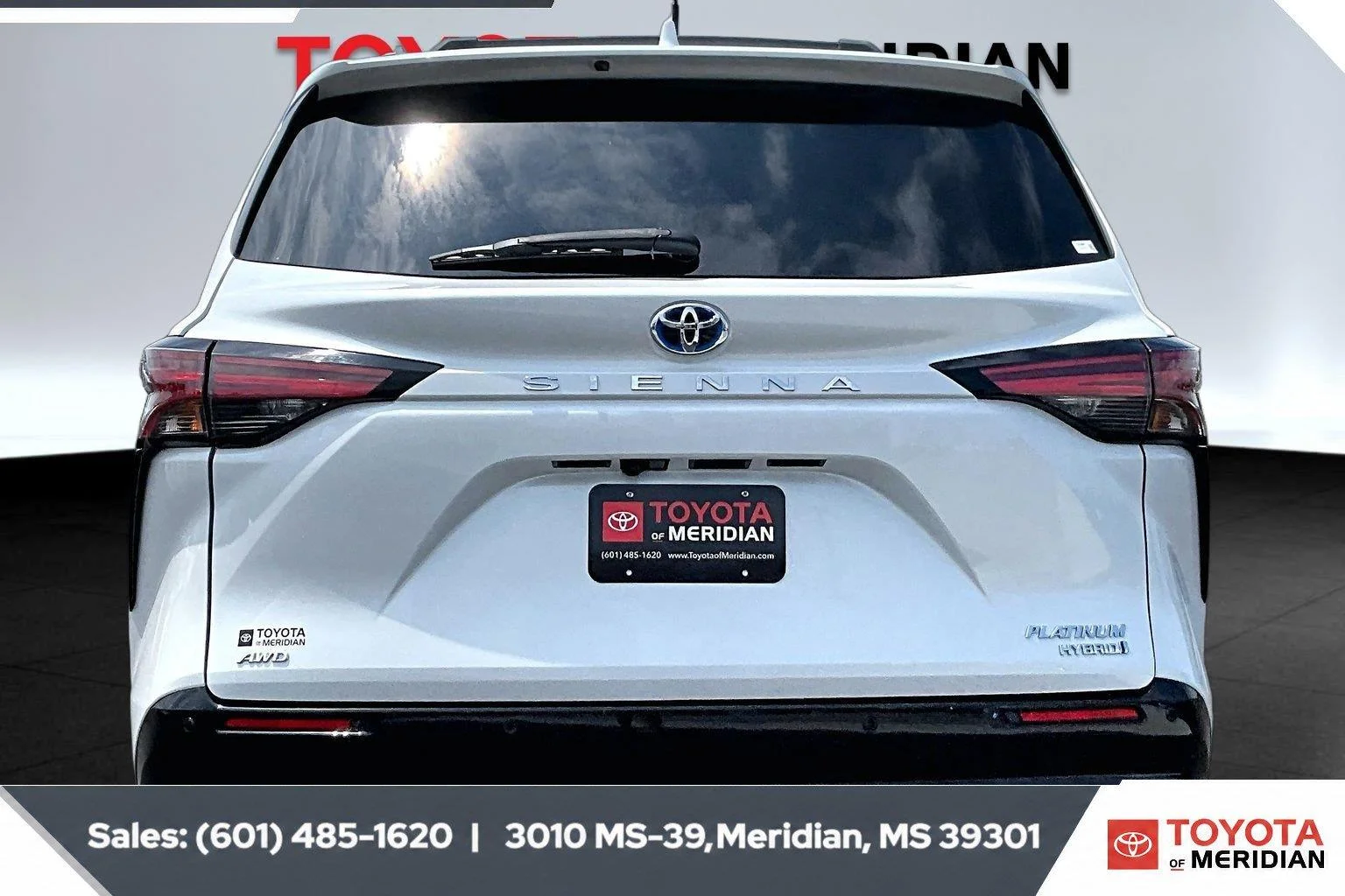 Used 2024 Windchill Pearl Toyota Platinum image 4