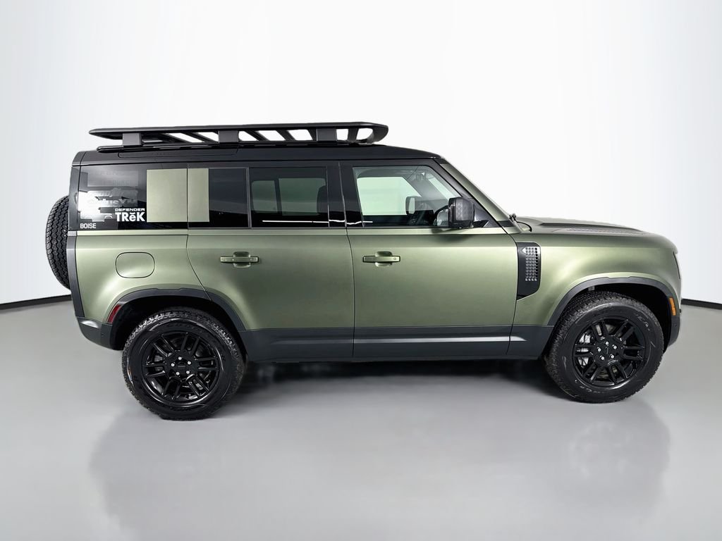 New 2026 Woolstone Green Land Rover S image 8