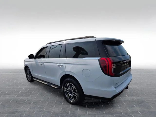 Used 2025 White Ford Active image 5