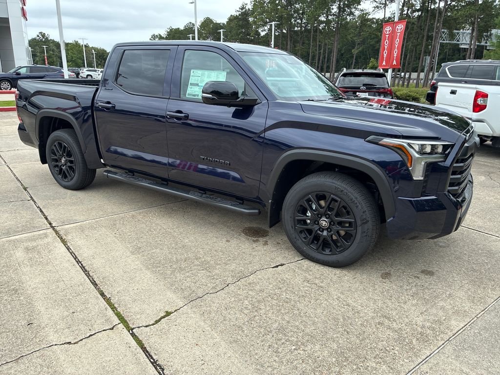 2026 Toyota Tundra Limited - Photo 9