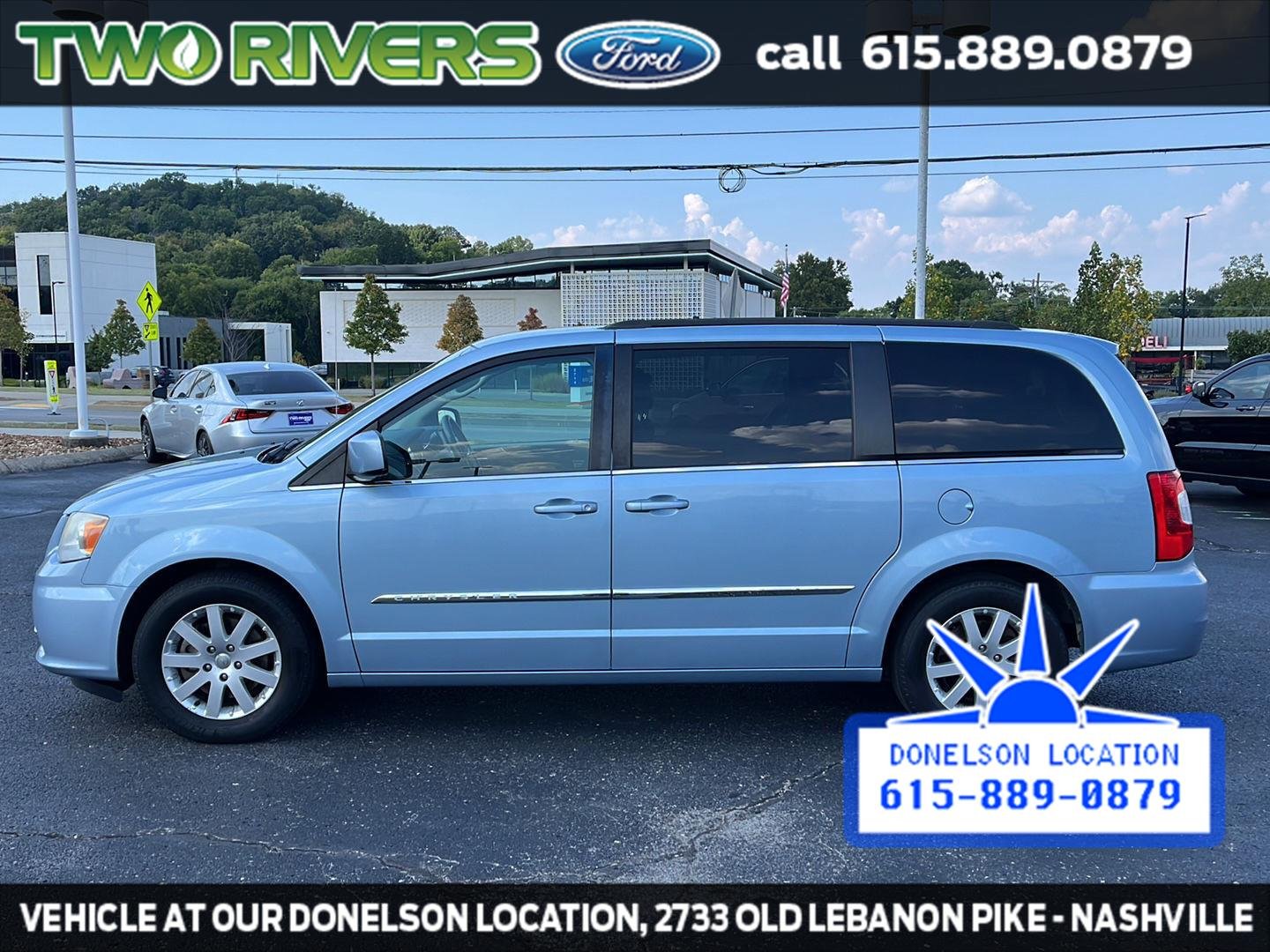 Used 2013 Crystal Blue Pearlcoat Chrysler Touring image 5